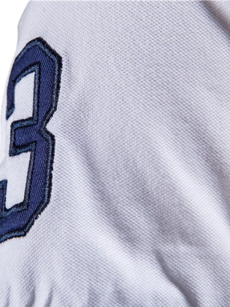 Royal Crest Polo – Exklusive Polo-Shirts für Stilbewusste