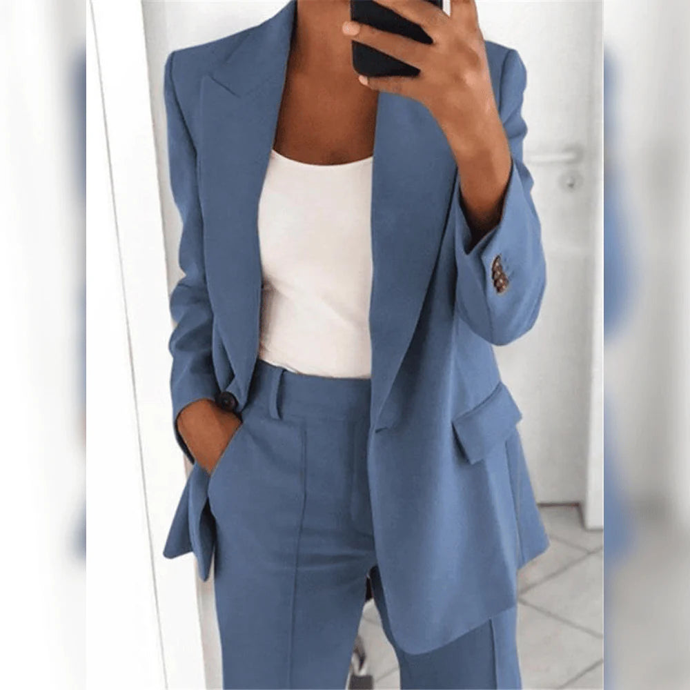 Zweiteiliger Damenanzug | Blazer und Hose