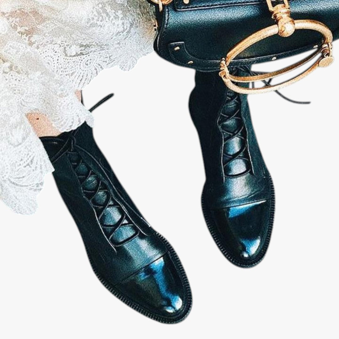 Hohe Damen-Winterstiefel mit Schnürung