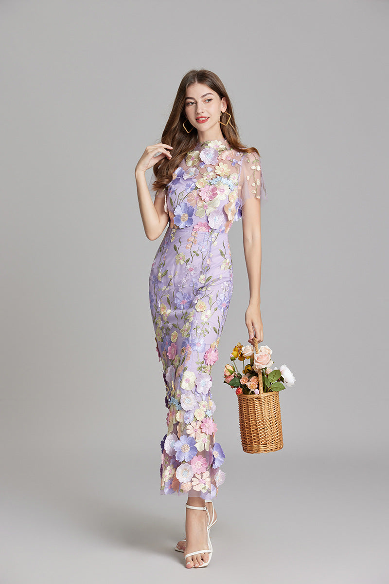 Elegantes ärmelloses und besticktes Damen Kleid für Hochzeitsgäste