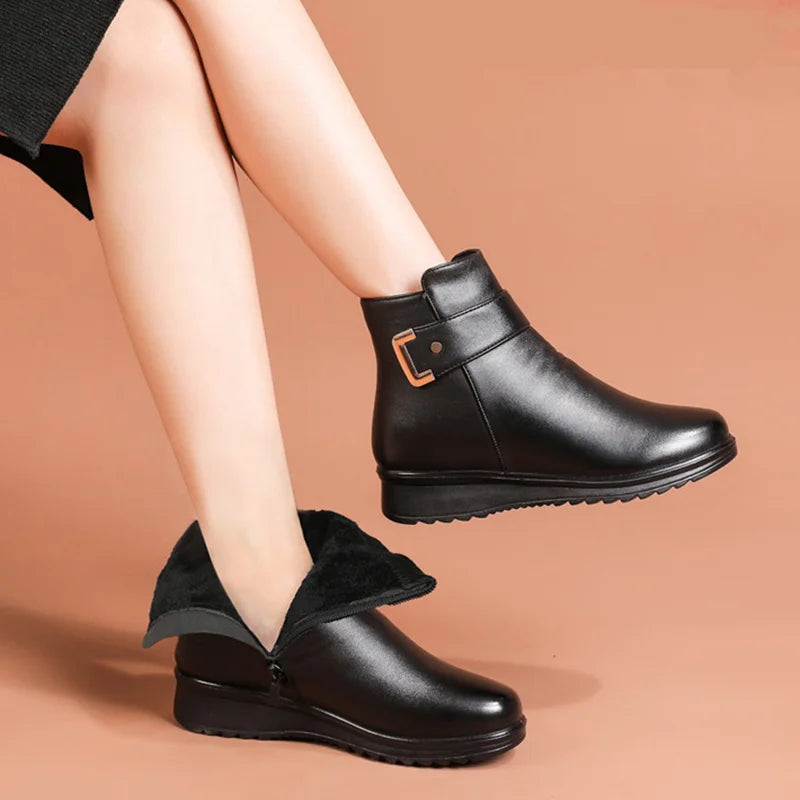 Damen-Stiefeletten mit Riemchen und Futter