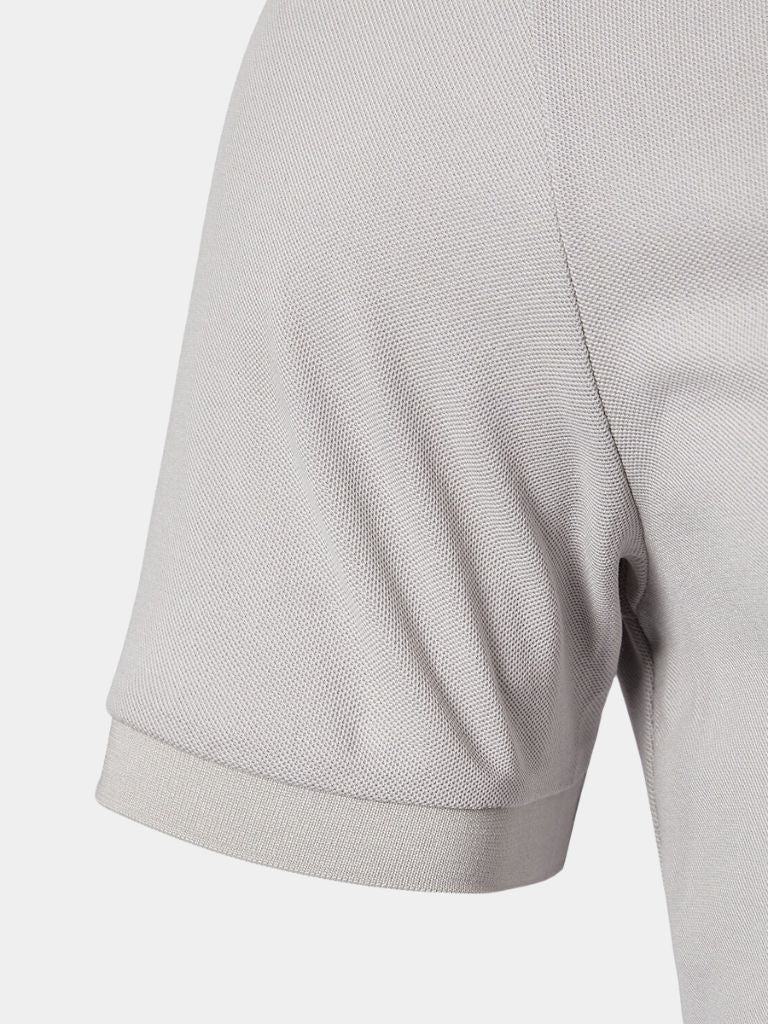 Urban Clay Polo – Elegante und nachhaltige Freizeitmode für Herren