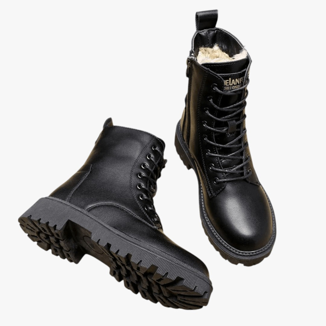Hohe Damen Winterstiefel mit Schnürung und dicker Sohle