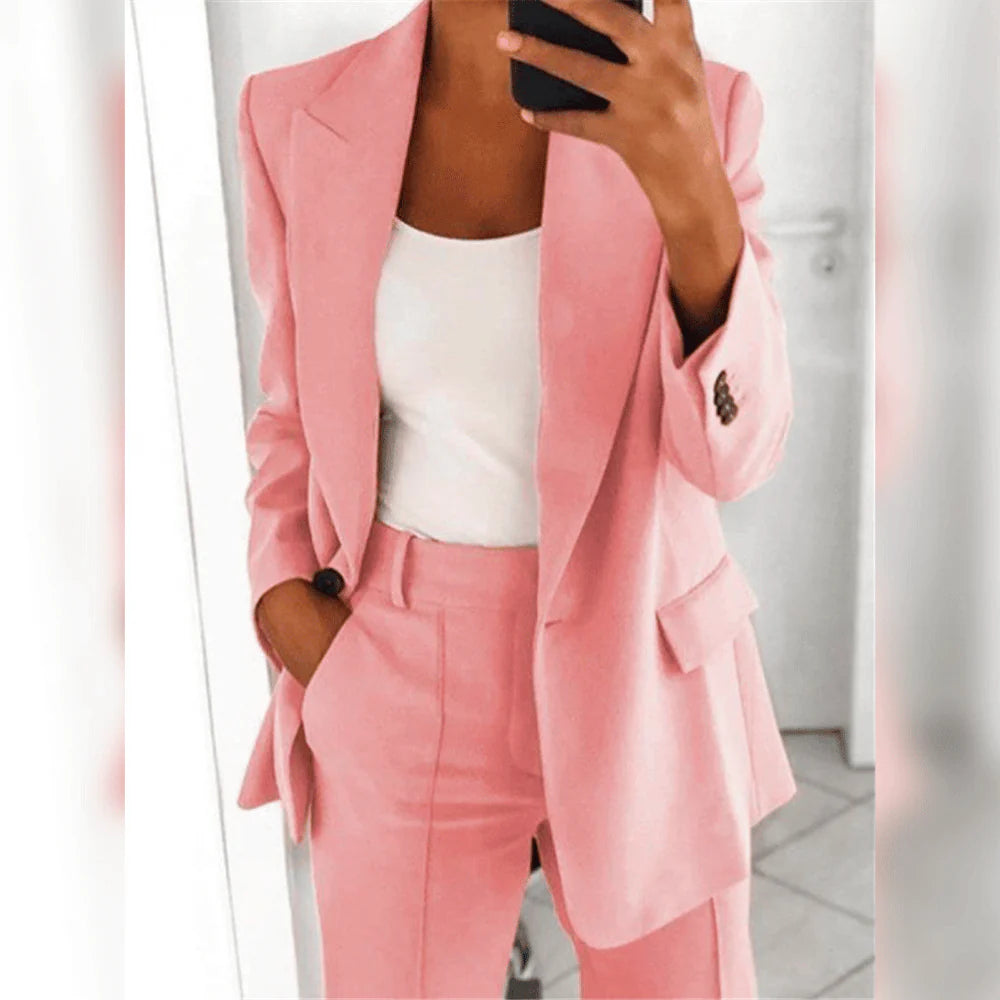 Zweiteiliger Damenanzug | Blazer und Hose