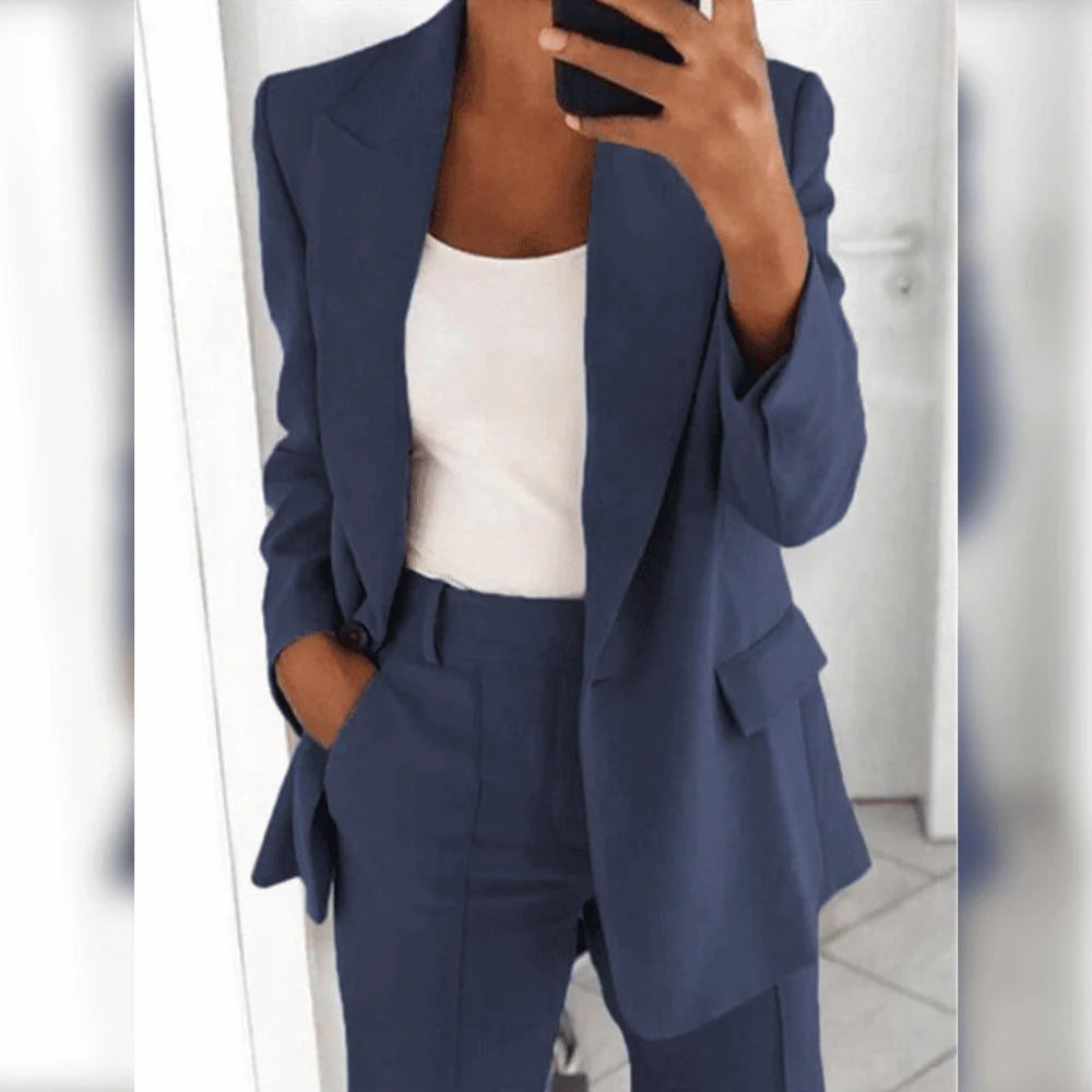 Zweiteiliger Damenanzug | Blazer und Hose
