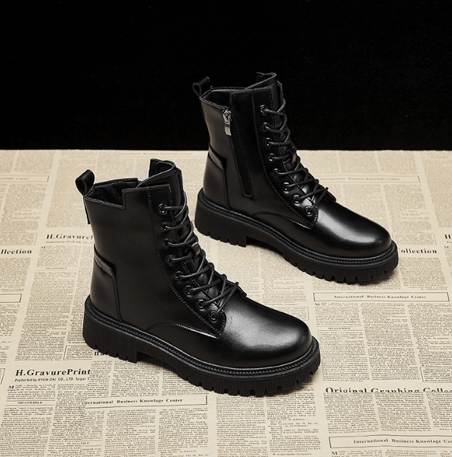 Hohe Damen Winterstiefel mit Futter und dicker Sohle