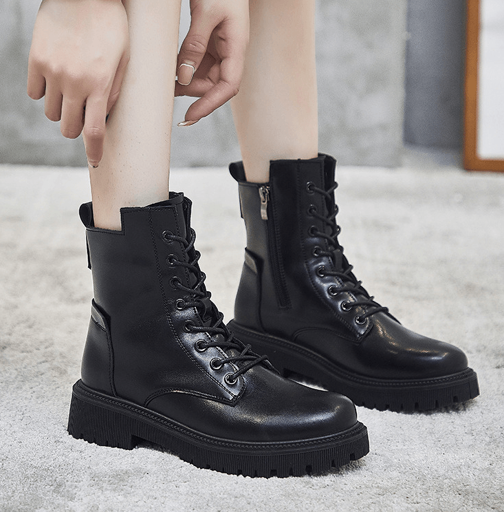 Hohe Damen Winterstiefel mit Futter und dicker Sohle