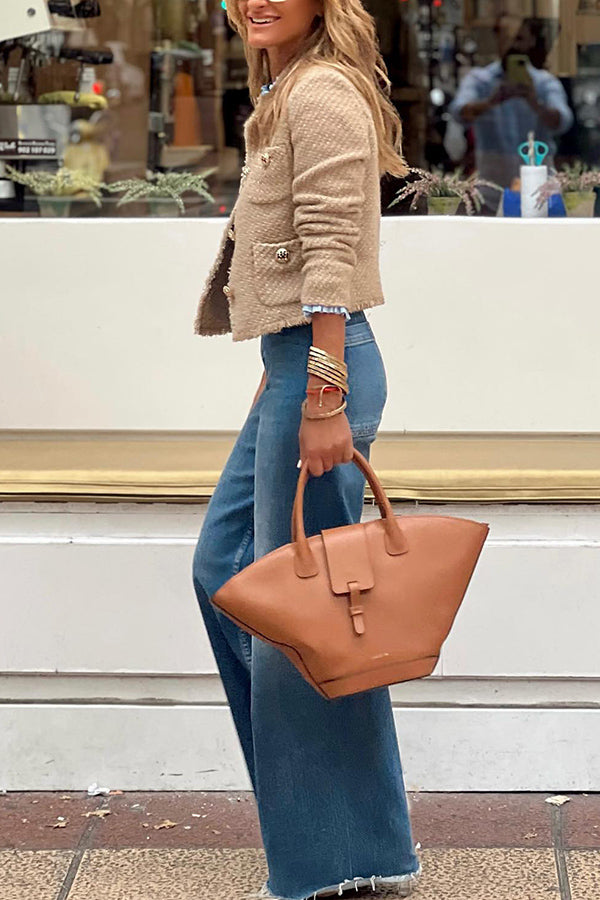 Damen Winterjacke mit goldenen Knöpfen und Taschen | Kurz