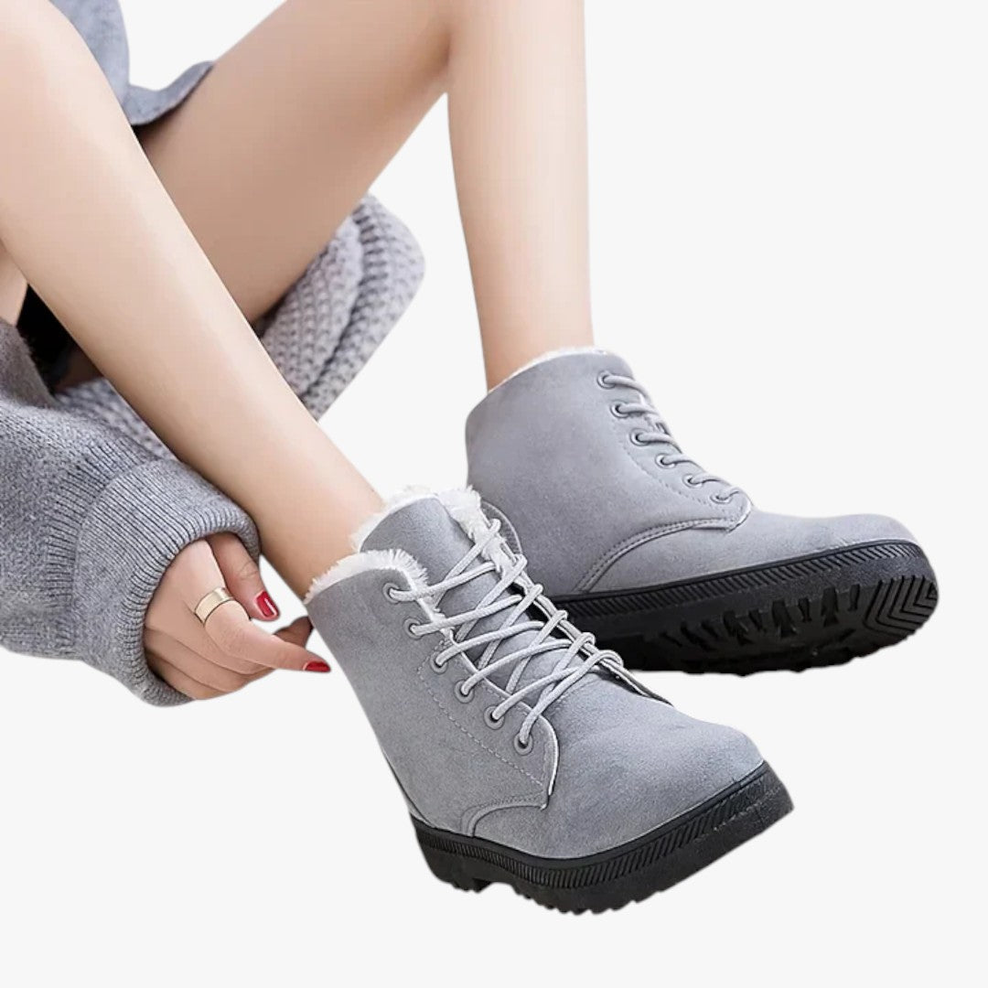 Gefütterte Damen Winterstiefel mit Schnürung | Hohe Schuhe